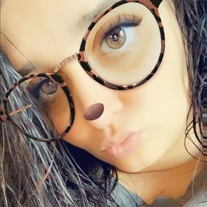 Meet your Posher, Heidi